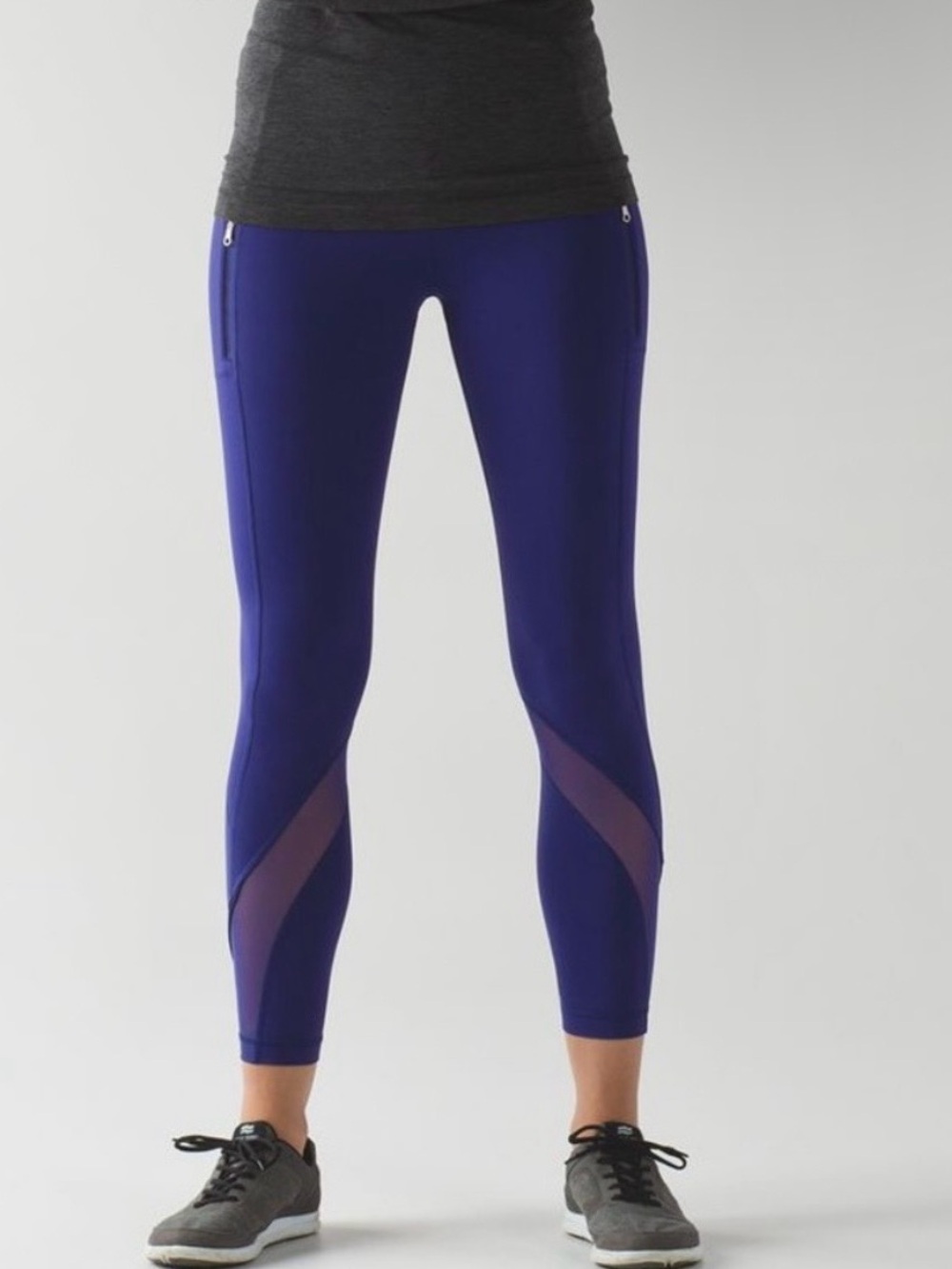 Lululemon Inspire Tight II
Colour: Emperor Blue
Size 4